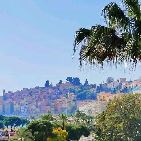 Calme Bord De Balcon Avec Vue Sur Menton, Ascenseur, Climatisation, Ideal Location Quiet Near Sea, Balcony With View, Elevator, Ac Апартаменты