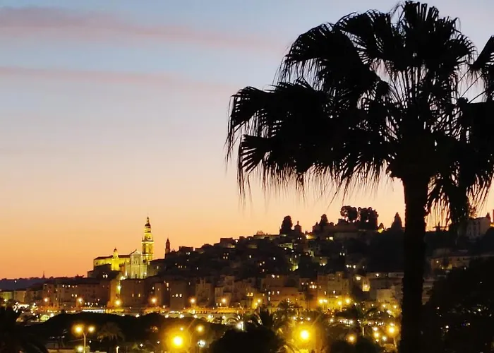 דירה Bord De Calme Avec Balcon, Ascenseur, Climatisation, Ideal Location Quiet Near Sea, Balcony, Elevator, Ac